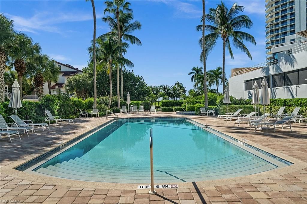 4751 Gulf Shore Blvd N, Unit 1602, Naples, FL 34103 Photo