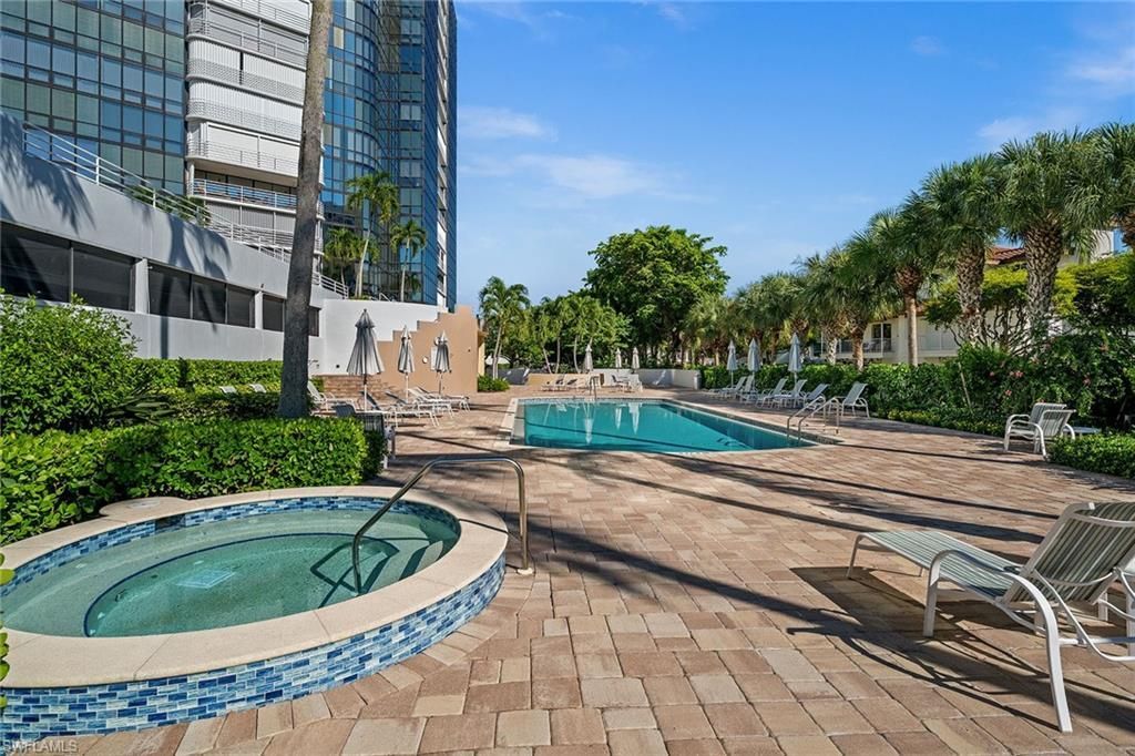 4751 Gulf Shore Blvd N, Unit 1602, Naples, FL 34103 Photo