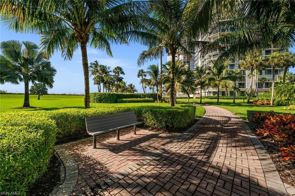 4751 Gulf Shore Blvd N, Unit 1602, Naples, FL 34103 Photo