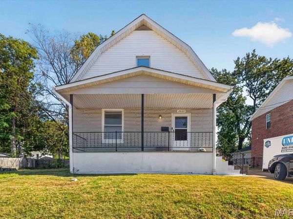 2632 Lyle Avenue, Maplewood, MO 63143