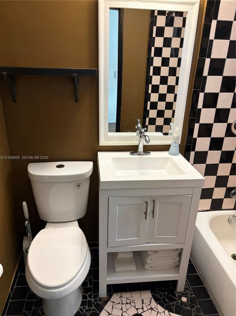 349 Meridian Avenue, Unit B104, Miami Beach, FL 33139 Photo