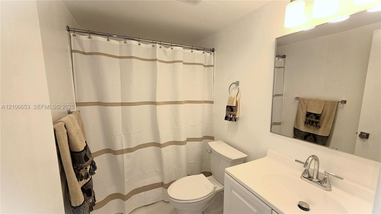 65 NE 202nd Ter , Unit Q30, North Miami Beach, FL 33179 Photo