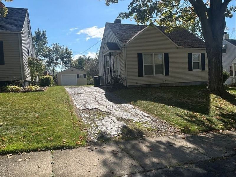 208 E Catawba Avenue, Akron, OH 44301 Photo 1