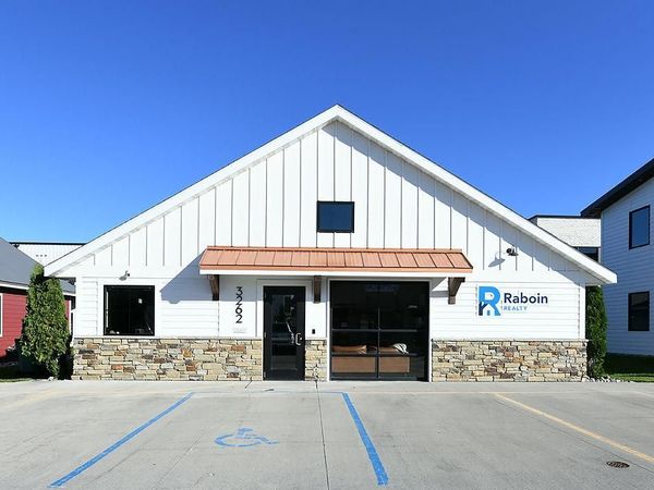 3262 Oak Ridge Loop E, West Fargo, ND 58078
