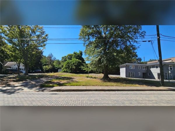 974 Myrtle Street , Roswell, GA 30075