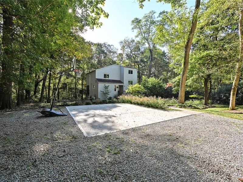 3920 Feedwire Road, Bellbrook, OH 45440 Photo 2
