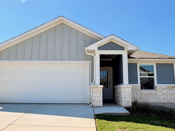 12421 Saint Thomas DR, Del Valle, TX 78617