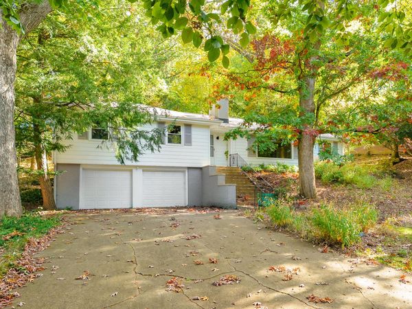 2211 Rambling Road, Kalamazoo, MI 49008