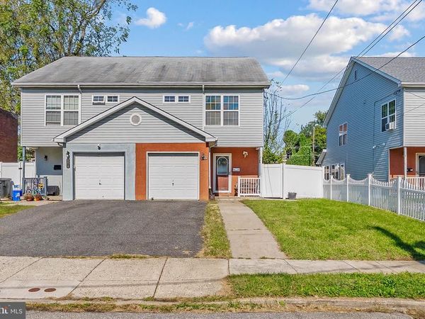8026 MONTAGUE STREET, PHILADELPHIA, PA 19136