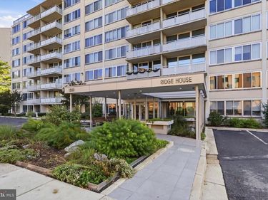 1301 S ARLINGTON RIDGE ROAD, Unit 708, ARLINGTON, VA 22202