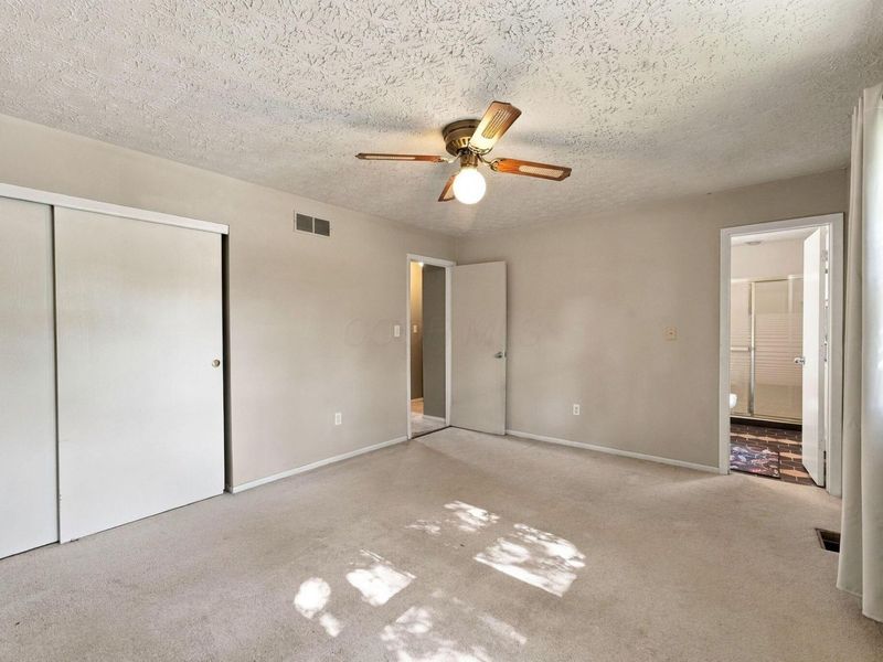 5208 Freedom Ridge Drive, Columbus, OH 43230 Photo 32
