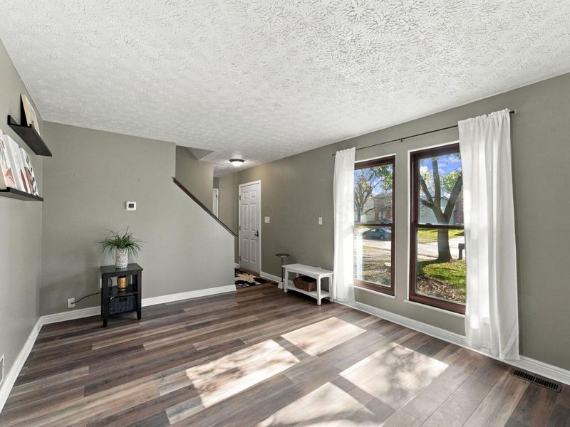 5208 Freedom Ridge Drive, Columbus, OH 43230 Photo 5