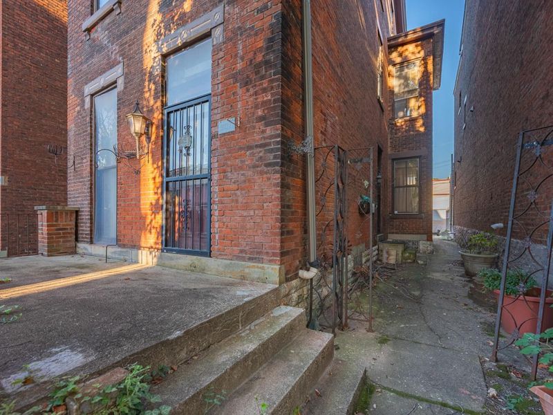 808 Greer Street, Covington, KY 41011 Photo 4