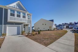 760 Trotters Lane photo 4