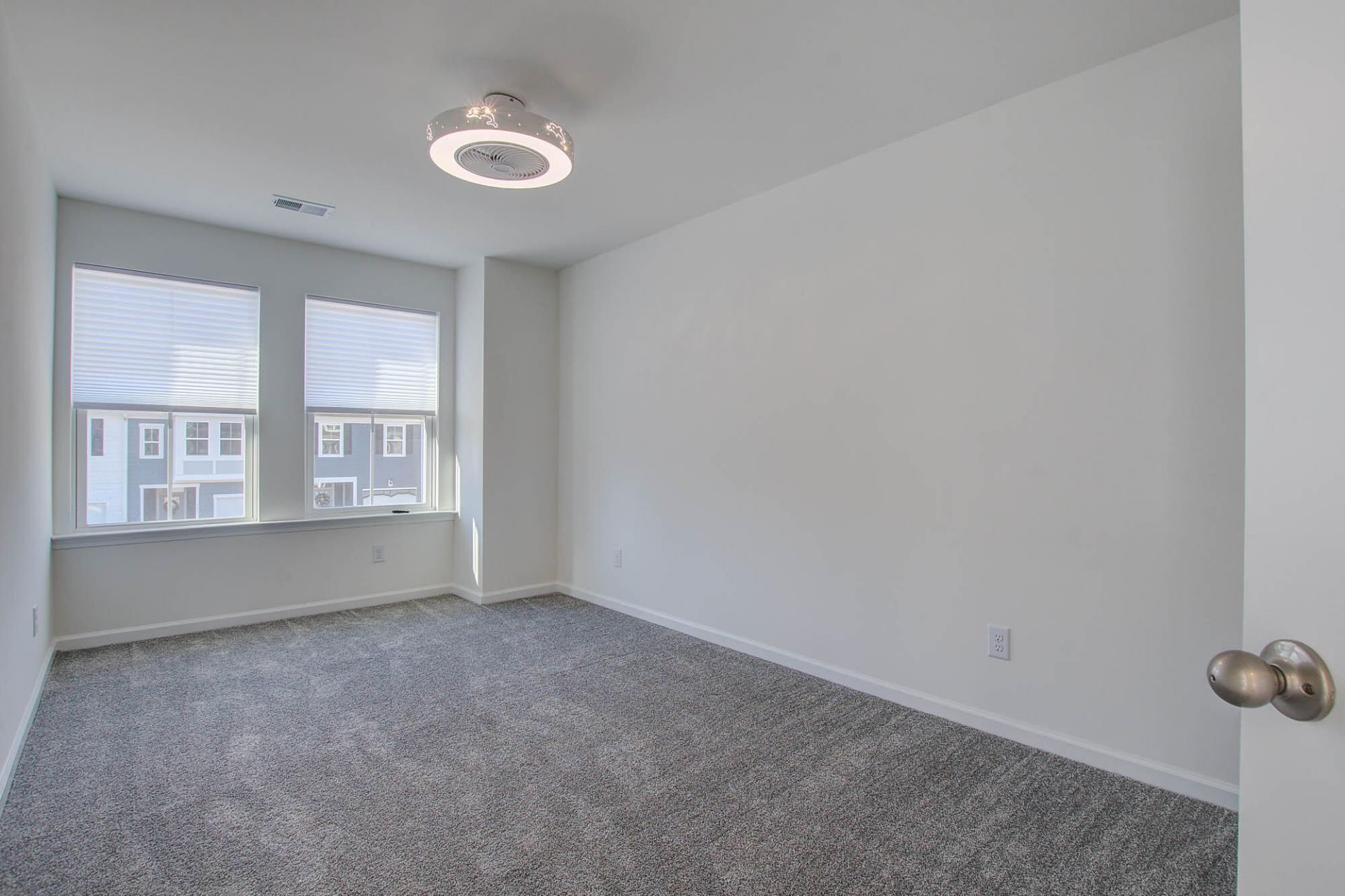760 Trotters Lane Photo 21