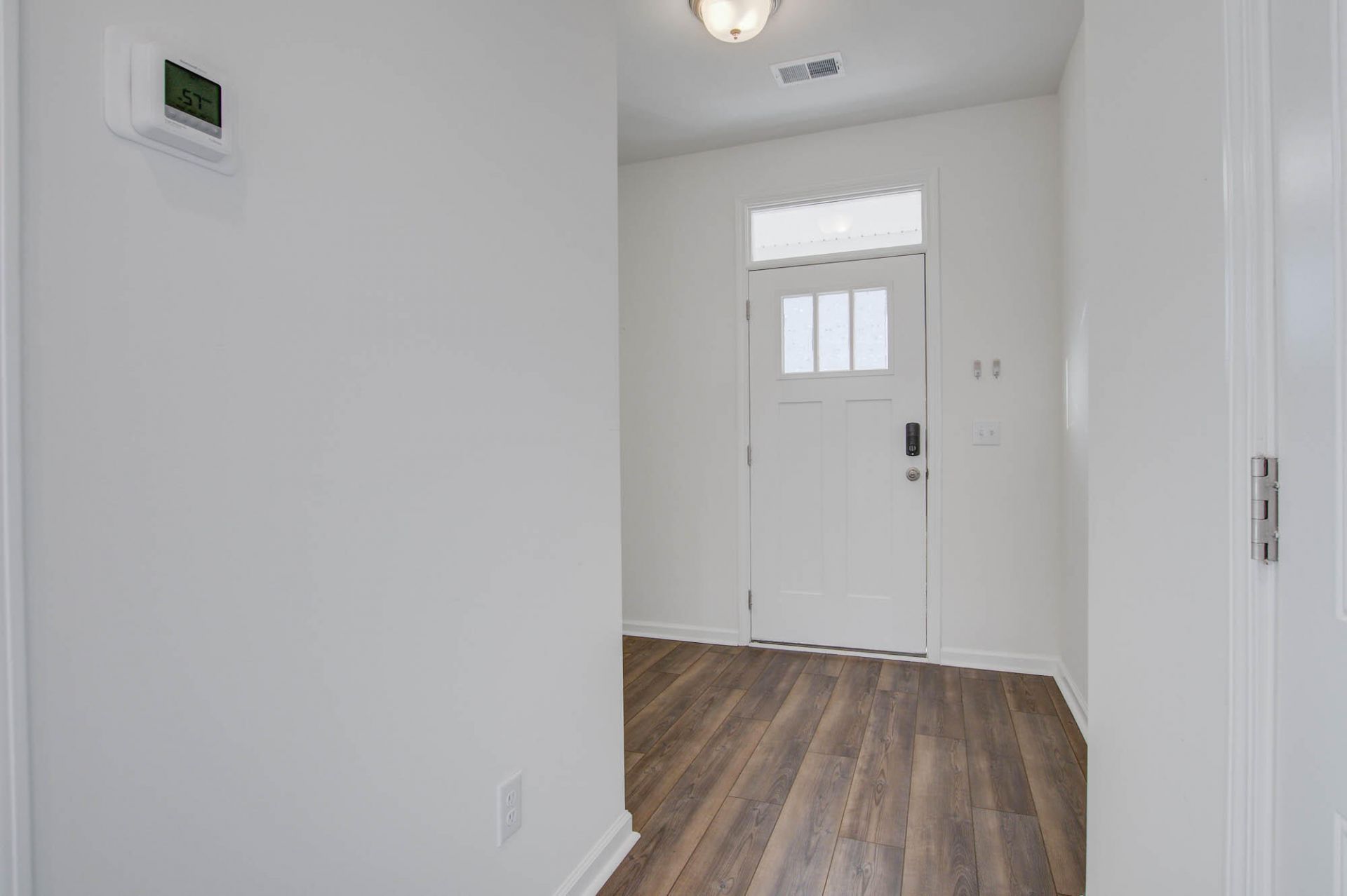 760 Trotters Lane Photo 4