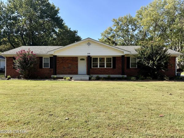 219 Steve Drive , Dyersburg, TN 38024