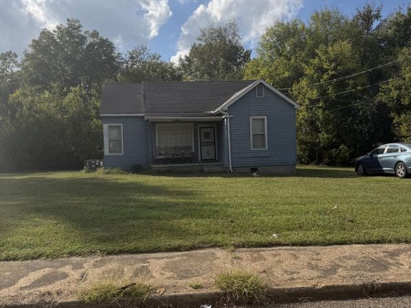 123 Craig Street , Jackson, TN 38301