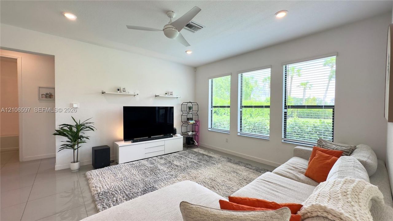 3224 Klays Ct, Royal Palm Beach, FL 33411 Photo