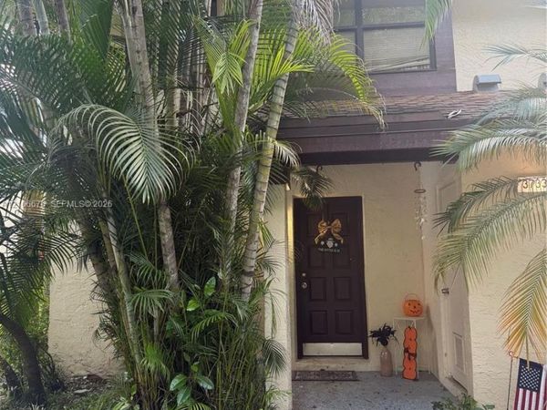 3733 N Carambola Cir N , Unit 2820, Coconut Creek, FL 33066