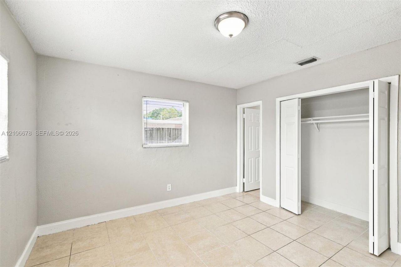 7060 Hood St, Hollywood, FL 33024 Photo