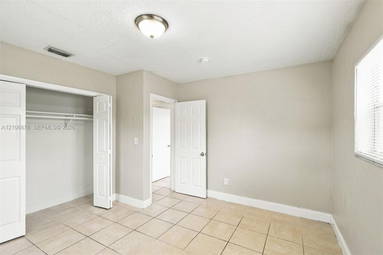 7060 Hood St, Hollywood, FL 33024 Photo