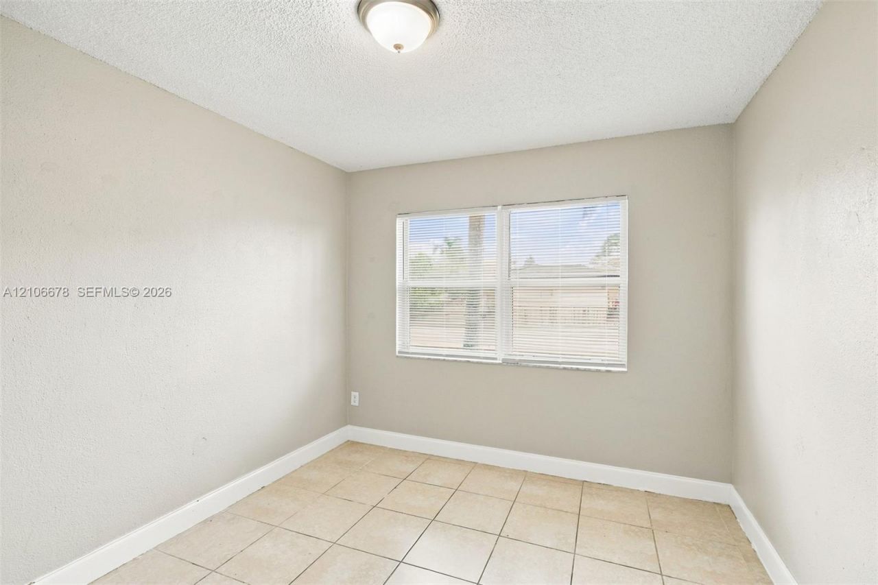 7060 Hood St, Hollywood, FL 33024 Photo