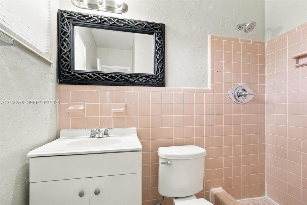 7060 Hood St, Hollywood, FL 33024 Photo