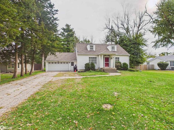 1580 N Van Buren Avenue, Ottumwa, IA 52501