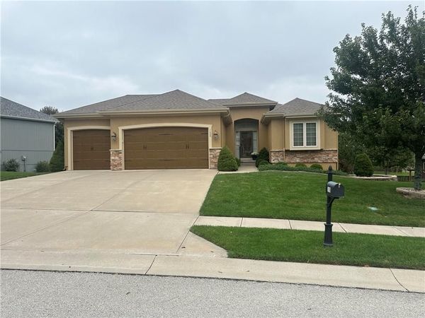 1608 NW Cottonwood Circle, Grain Valley, MO 64029
