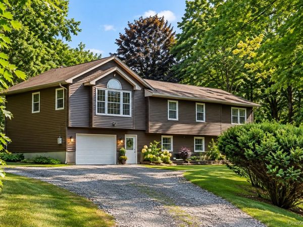 71 W Pine Road, Staatsburg, NY 12580