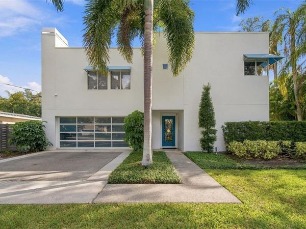 2718 W PRICE AVENUE , TAMPA, FL 33611