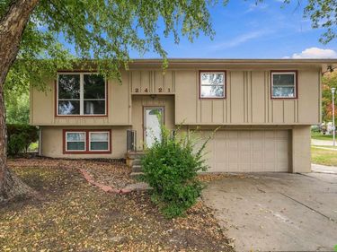 2421 Ammon Avenue, Lincoln, NE 68507