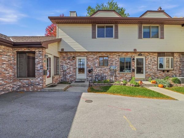 890 BISHOP COURT, Fond Du Lac, WI 54935