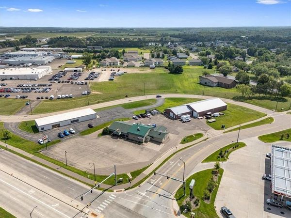 1230 N Knowles Avenue, New Richmond, WI 54017
