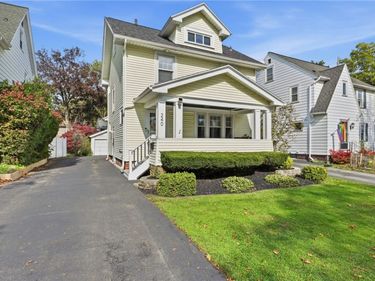 240 Hurstbourne Road , Rochester, NY 14609