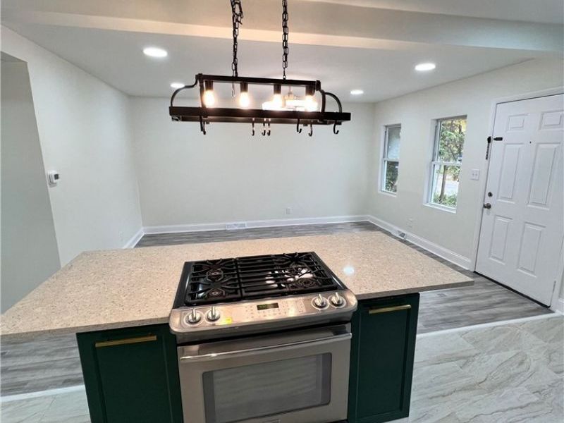 12530 North Road, Cleveland, OH 44111 Photo 10
