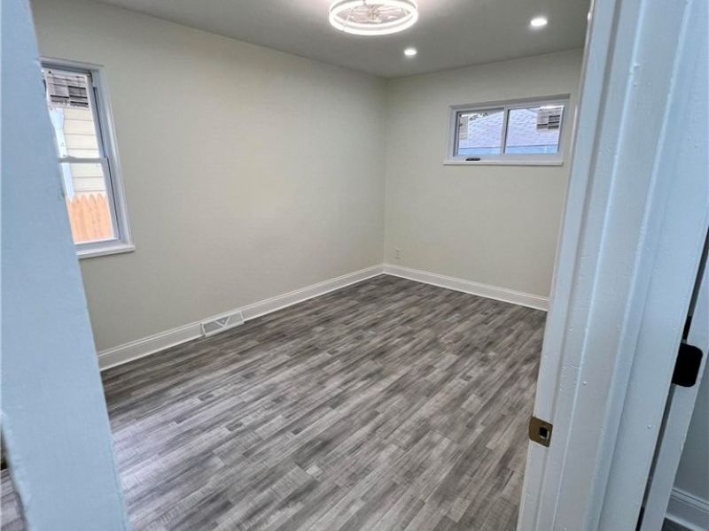 12530 North Road, Cleveland, OH 44111 Photo 24