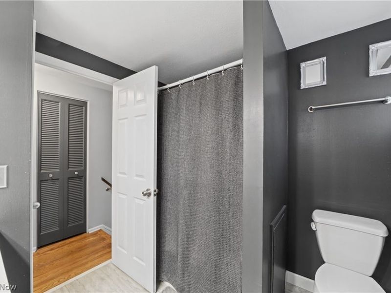 25090 Arlington Lane, North Olmsted, OH 44070 Photo 15