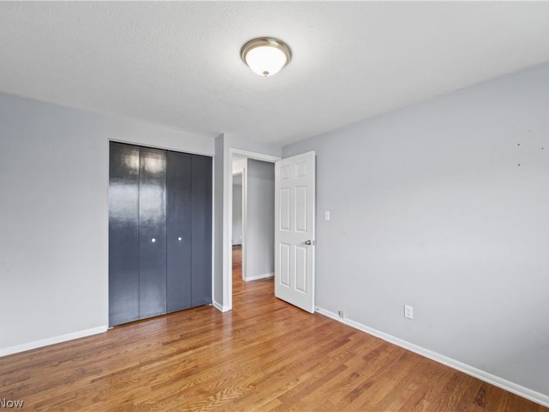 25090 Arlington Lane, North Olmsted, OH 44070 Photo 22