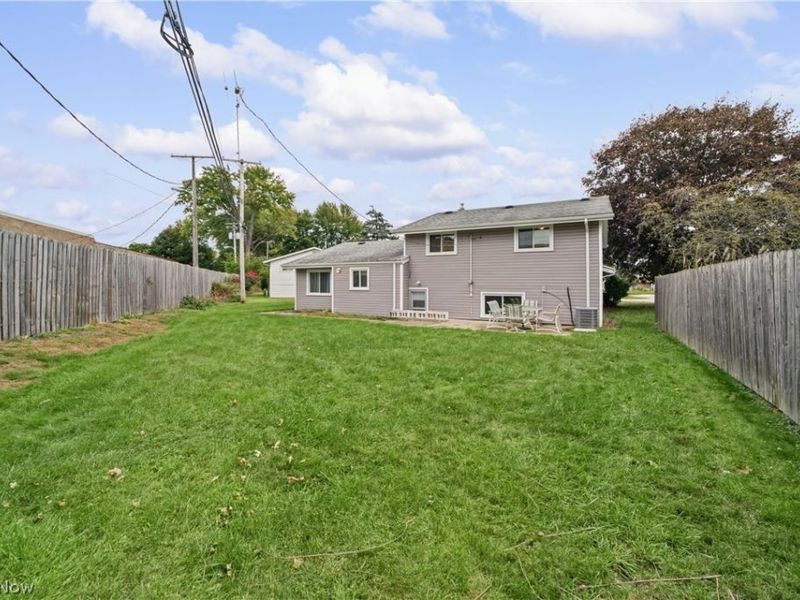 25090 Arlington Lane, North Olmsted, OH 44070 Photo 34