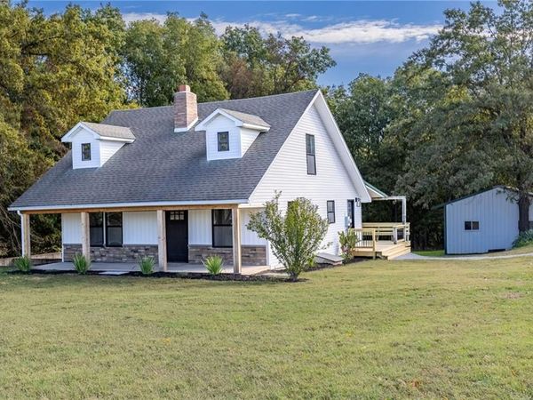 940 NE 981 Road, Windsor, MO 65360