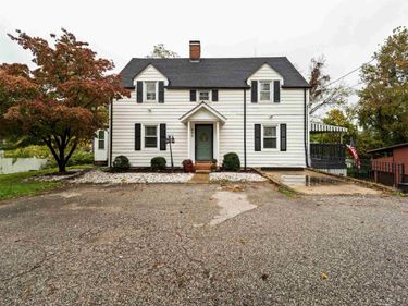 899 Sherwood Road, Charleston, WV 25314