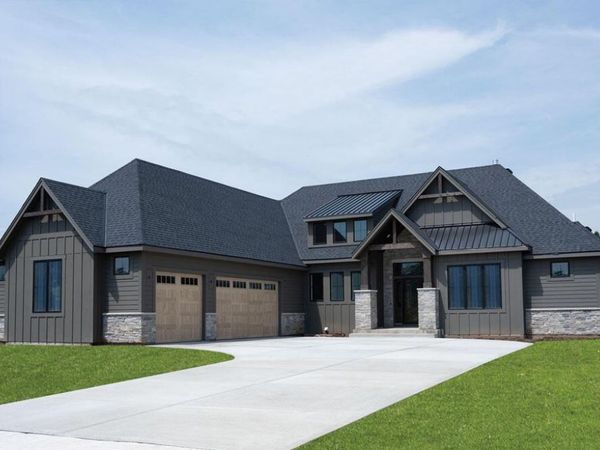 12825 N Blue Jay LANE, Mequon, WI 53097