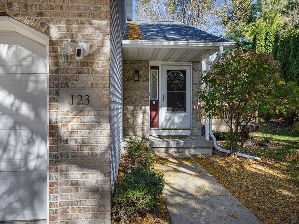 123 W Windsor Avenue, Cottage Grove, WI 53527