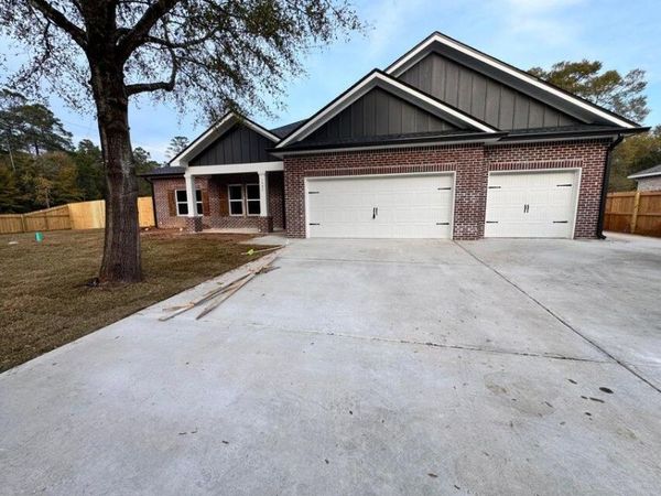 378 NW Oakland Circle, Fort Walton Beach, FL 32548