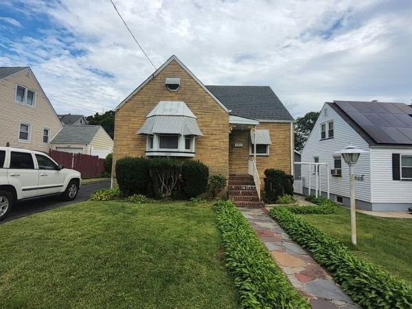 509 Thompson Ave, Roselle, NJ 07203