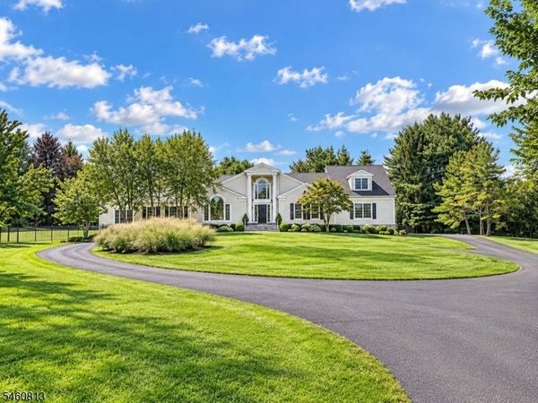 18 Kerby Lane, Mendham, NJ 07945