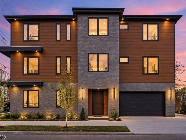 97 9Th Ave, Newark, NJ 07107