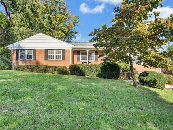 5011 Balsam DR , Roanoke, VA 24018